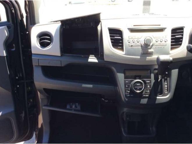 ワゴンRFX 4WD　キーレス　オートエアコン　シートヒーター　ミラーヒーター　アイドリングストップ　助手席シートアンダーボックス　電動格納ミラー　ETC　純正オーディオプレーヤー　CD　FM/AM　AUX 660