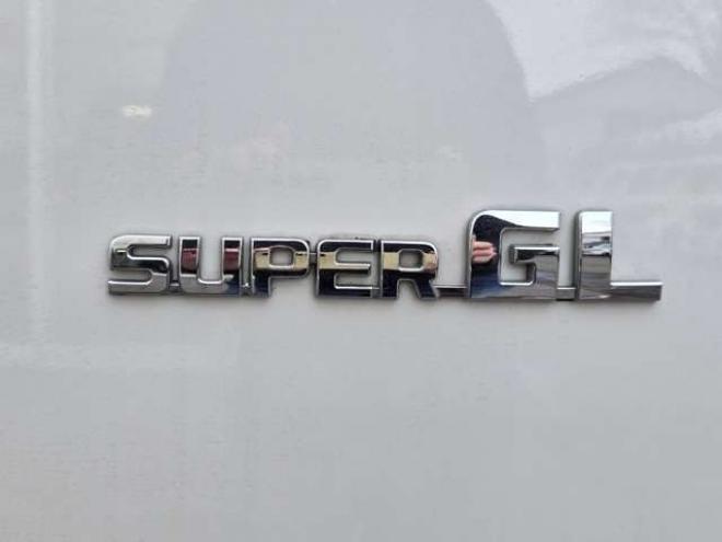 ハイエースバン2.7 スーパーGL ダークプライム ワイド ミドルルーフ ロングボディ 4WD　4WD　寒冷地仕様　両側パワスラ　スマキー　プッシュスタート　リアヒーター&クーラー　アルパインインナーミラー&フリップダウンモニター　社外メモリナビ　フルセグTV　ETC　ベッドキッド　Bカメラ 2700