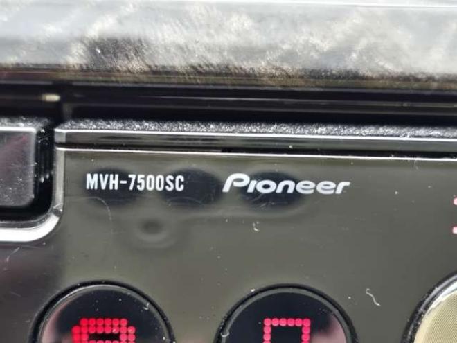 ハイエースバン2.8 スーパーGL ダークプライムII ロングボディ ディーゼルターボ 4WD　ESSEXバージョン　FスポイラーVer3&サイドライナー&リアライナー　ESSEX　ENCD17インチAW　ヨコハマPARADA17インチ　ESSEX3Dフロアマット　ハーフレザーシート　プッシュスタート　スマートキー　リアヒーター 2800