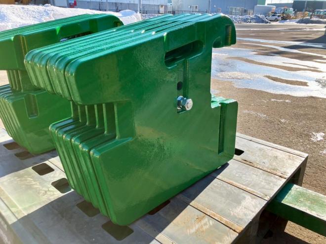 農機補助部品ジョンディア　中古　トラクターウェイト　50kg×6枚　農機具