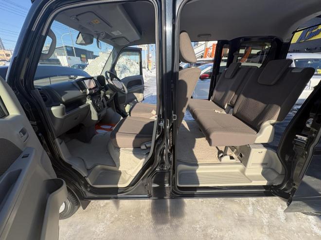 NV100クリッパーNV100クリッハ゜ー 4WD GX TURBO  high roof 寒冷地仕様　リアヒーター　ブレーキアシスト　TURBO Bluetoothフルセグナビ　バックカメラ　アルミ　バイザー　キーレス　エンジンオイル交換　ATF交換　スタットレス付　全磨き済 4WD 660 5Dr