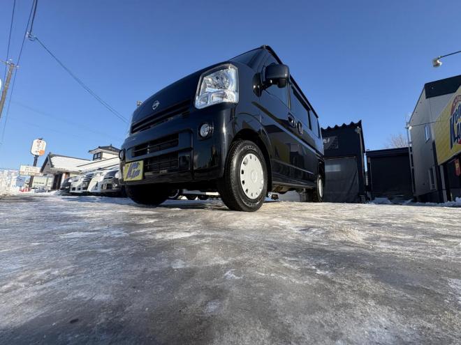 NV100クリッパーNV100クリッハ゜ー 4WD GX TURBO  high roof 寒冷地仕様　リアヒーター　ブレーキアシスト　TURBO Bluetoothフルセグナビ　バックカメラ　アルミ　バイザー　キーレス　エンジンオイル交換　ATF交換　スタットレス付　全磨き済 4WD 660 5Dr