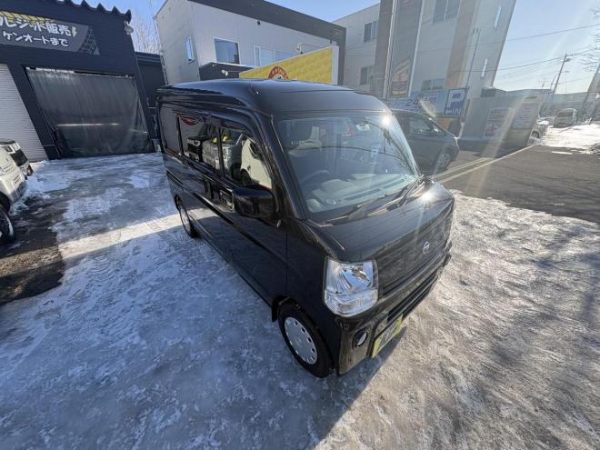 NV100クリッパーNV100クリッハ゜ー 4WD GX TURBO  high roof 寒冷地仕様　リアヒーター　ブレーキアシスト　TURBO Bluetoothフルセグナビ　バックカメラ　アルミ　バイザー　キーレス　エンジンオイル交換　ATF交換　スタットレス付　全磨き済 4WD 660 5Dr