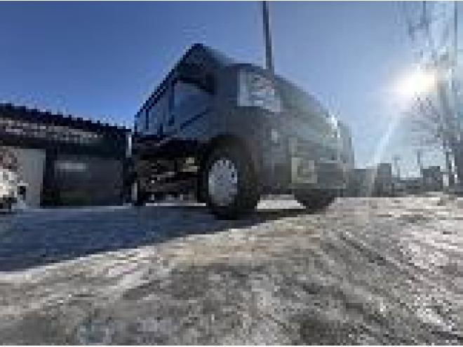 NV100クリッパーNV100クリッハ゜ー 4WD GX TURBO  high roof 寒冷地仕様　リアヒーター　ブレーキアシスト　TURBO Bluetoothフルセグナビ　バックカメラ　アルミ　バイザー　キーレス　エンジンオイル交換　ATF交換　スタットレス付　全磨き済 4WD 660 5Dr