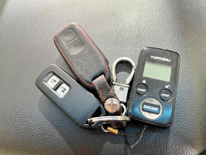 N-BOX660カスタムG 4WD 5年保証 ETC デジタルインナーミラー ナビ 寒冷地仕様 禁煙 修復歴無