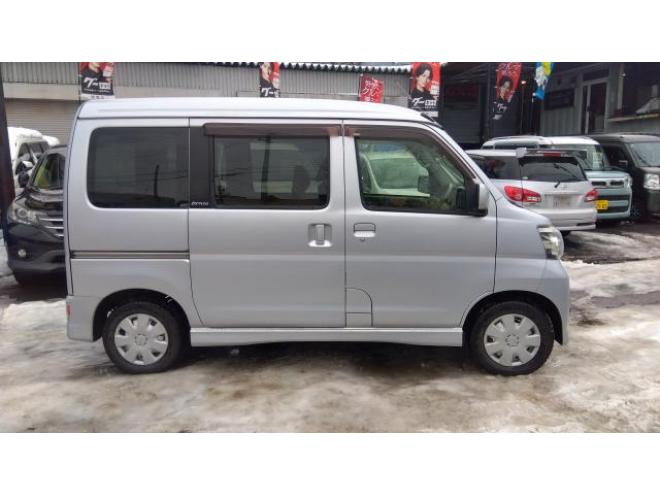 アトレーワゴン　カスタムターボR 4WD 4WD 660 5Dr