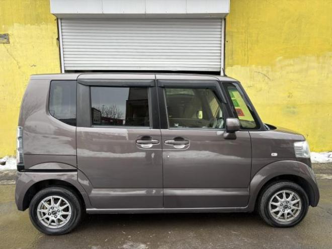 N-BOX（店長おすすめコミコミ車）G Lパッケージ 4WD 660 5Dr