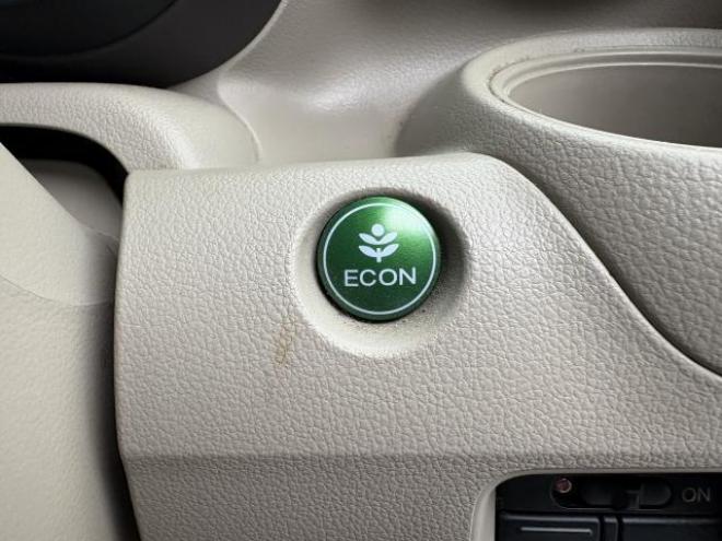 N-BOX（店長おすすめコミコミ車）G Lパッケージ 4WD 660 5Dr