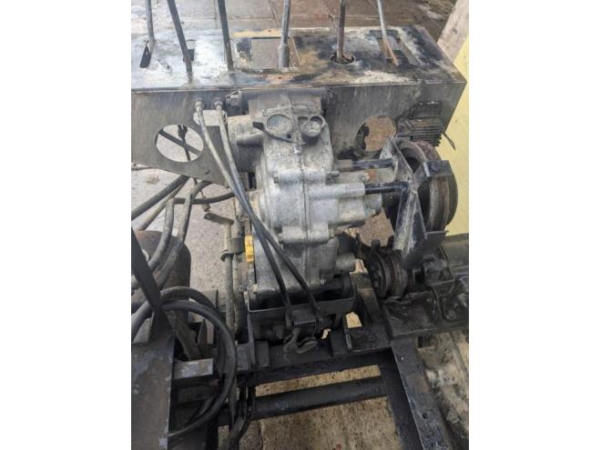 除雪機パーツ　ミッション　ヤンマーYSR3000 30馬力 使用時間714H