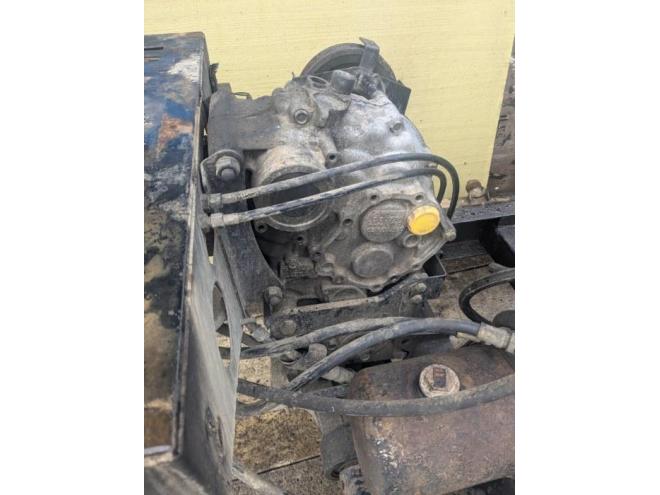 除雪機パーツ　ミッション　ヤンマーYSR3000 30馬力 使用時間714H