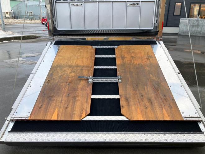 レンジャープロ未使用　ワイド増t　家畜運搬車　中型トラック　nlt