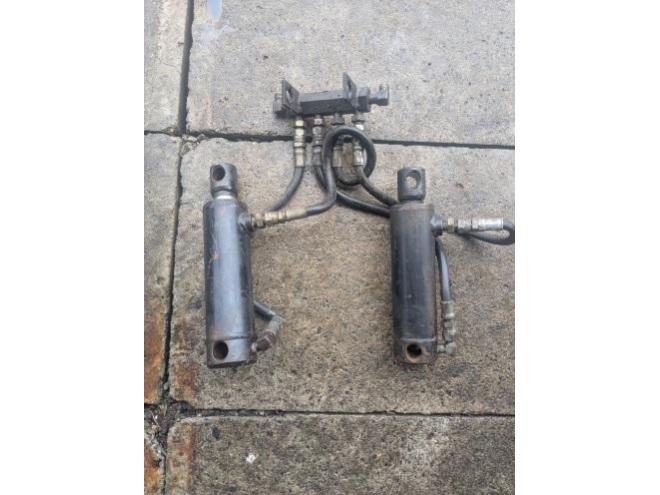 除雪機パーツ　油圧シリンダー上下用　ヤンマーYSR3000用　和銅と共通品