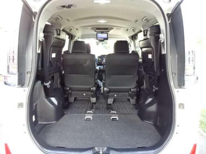 ヴォクシー2.0 ZS 煌 4WD　本州車　保証1年/走行距離無制限　4WD　両側パワースライドドア　トヨタセーフティセンス　カロッツェリア8型ワイドナビ　地デジ　バックカメラ　フリップダウンモニター　Bluetooth接続　アイドリングストップ 2000