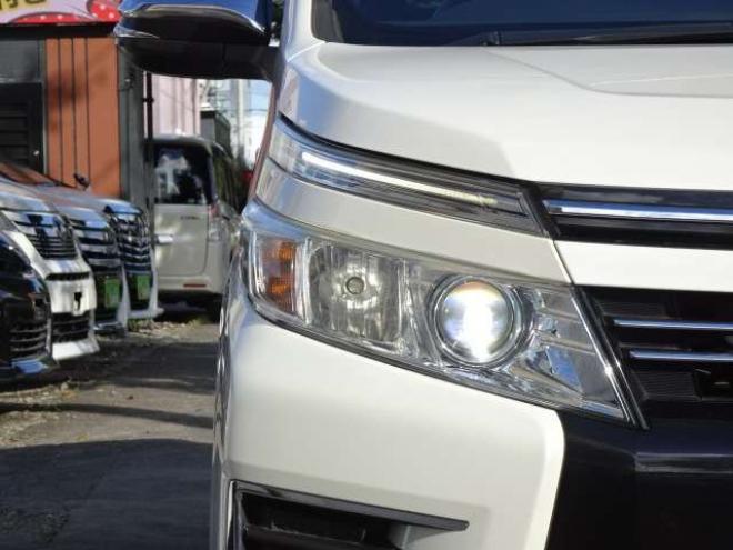 ヴォクシー2.0 ZS 煌 4WD　本州車　保証1年/走行距離無制限　4WD　両側パワースライドドア　トヨタセーフティセンス　カロッツェリア8型ワイドナビ　地デジ　バックカメラ　フリップダウンモニター　Bluetooth接続　アイドリングストップ 2000