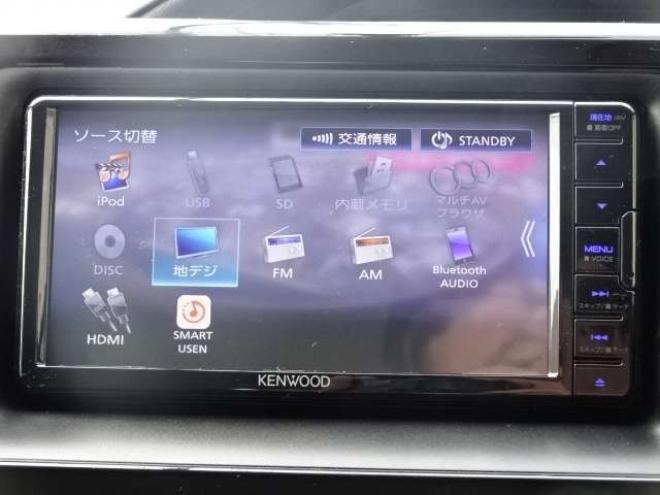 ノア2.0 Si 4WD　本州車　保証1年 4WD　両側パワースライドドア　社外ナビ　地デジ　スマートキー　プッシュスタート　LEDヘッドライト　社外18インチアルミ　　アイドリングストップ　ビルトインETC 2000