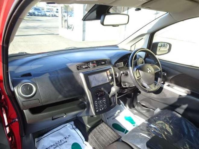 eKカスタムT セーフティパッケージ 4WD　保証1年/走行距離無制限　4WD　衝突軽減ブレーキシステム　純正ナビ　地デジ　バックカメラ　社外エンジンスターター　シートヒーター　社外15インチアルミ　純正HID　ウインカーミラー　横滑り防止　寒冷地仕様 660