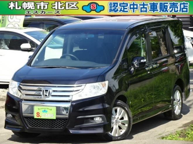 ステップワゴン2.0 スパーダ Z HDDナビ エディション 4WD　本州車　保証1年/走行距離無制限　4WD　両側パワースライドドア　純正HDDインターナビ　地デジ　バックカメラ　16インチアルミ　ETC　リヤエアコン　リヤヒーター　ステアリングスイッチ　純正HID　スマートキー 2000