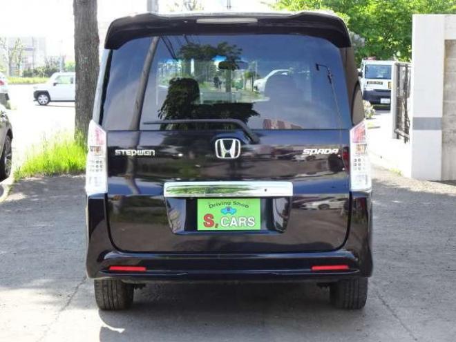 ステップワゴン2.0 スパーダ Z HDDナビ エディション 4WD　本州車　保証1年/走行距離無制限　4WD　両側パワースライドドア　純正HDDインターナビ　地デジ　バックカメラ　16インチアルミ　ETC　リヤエアコン　リヤヒーター　ステアリングスイッチ　純正HID　スマートキー 2000