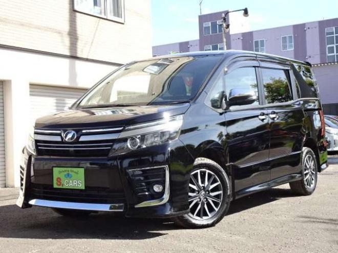 ヴォクシー2.0 ZS 煌II 4WD　本州車　保証1年/走行距離無制限　4WD　トヨタセーフティセンス　両側パワースライドドア　純正ナビ　ビルトインETC　LEDヘッドライト　純正16インチアルミホイール　アイドリングストップ　スマートキー 2000