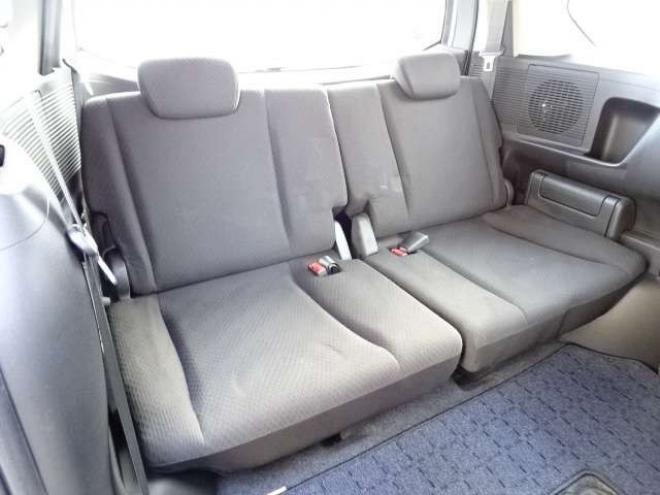 フリード1.5 G ジャストセレクション 4WD　本州車　4WD　パワースライドドア　純正HDDインターナビ　バックカメラ　TV　ビルトインETC　コンフォートパッケージ　HID　ミラーヒーター　デアイサー　車検新規2年 1500