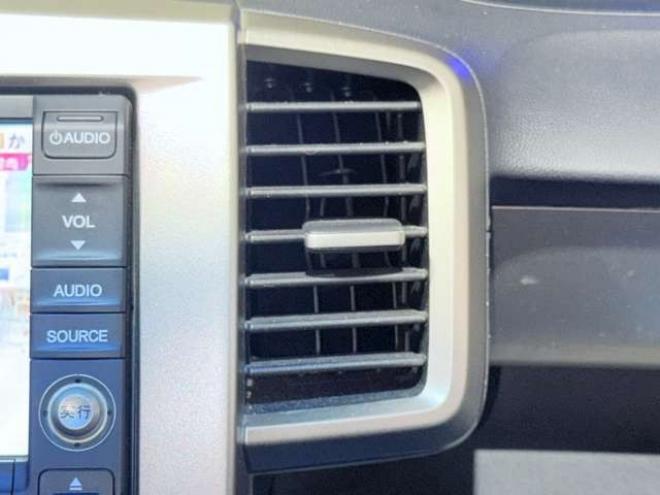 フリードスパイクハイブリッド1.5 ジャストセレクション　下廻防錆TVナビBカメETC 2WD 1500