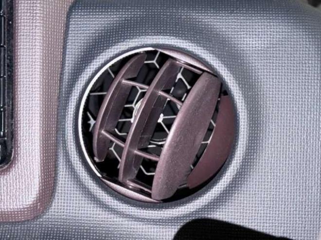 ポルテ1.5 X 4WD　防錆塗装4WDキーレスTVナビBカメエンスタ夏冬タイヤ 1500