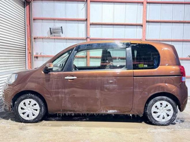 ポルテ1.5 X 4WD　防錆塗装4WDキーレスTVナビBカメエンスタ夏冬タイヤ 1500