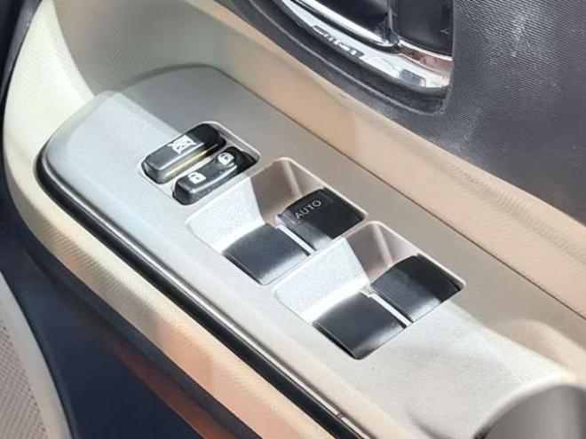 アクア1.5 G　防錆塗装TVナビBカメ 2WD 1500