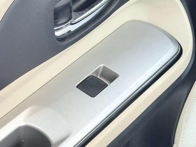 アクア1.5 G　防錆塗装TVナビBカメ 2WD 1500