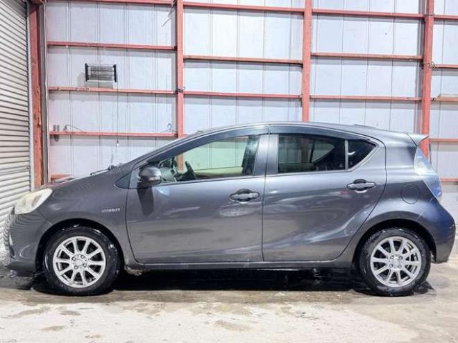 アクア1.5 G　防錆塗装TVナビBカメ 2WD 1500