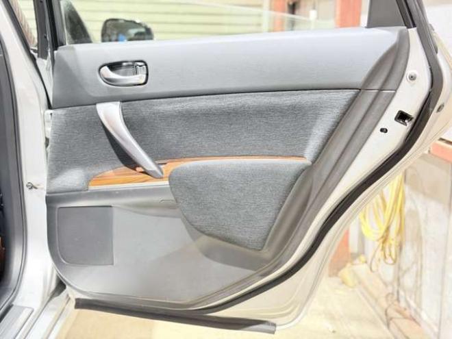 ティアナ2.5 250XE FOUR 4WD　防錆塗装4WDキーレスETC 2500