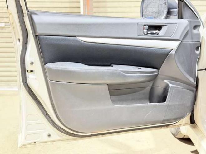 レガシィワゴン2.5 i 4WD　防錆塗装4WDTVナビBカメETC 2500