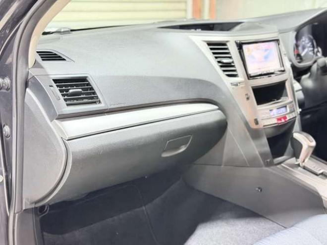 レガシィワゴン2.5 i Sスタイル 4WD　防錆塗装TVナビBカメ 2500