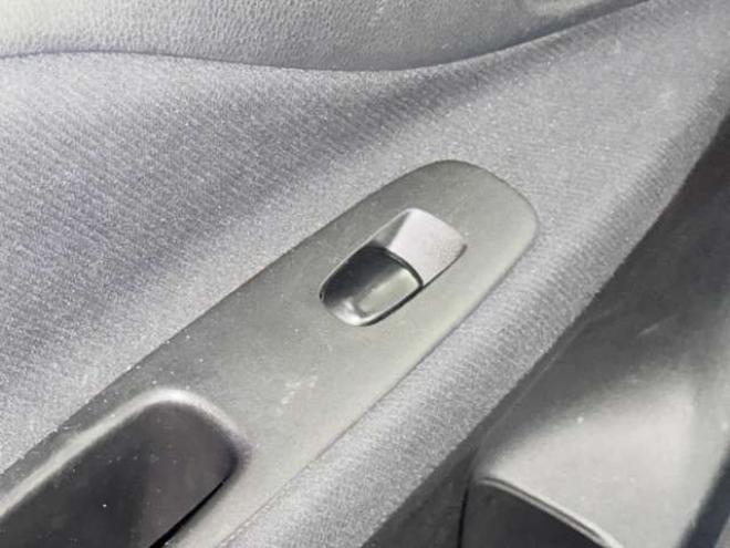 セレナ2.0 ハイウェイスター Vセレクション+Safety 4WD　防錆塗装4WDTVナビBカメエンスタ夏冬タイヤ 2000