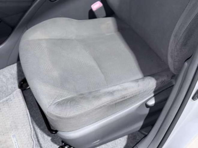 プリウス1.8 S　下廻防錆キーレスCD夏冬タイヤ 2WD 1800