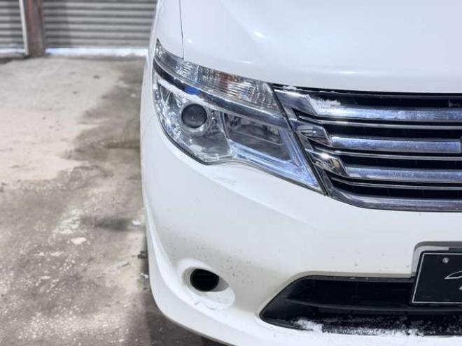 セレナ2.0 20X 4WD　防錆塗装4WDTVナビエンスタ 2000