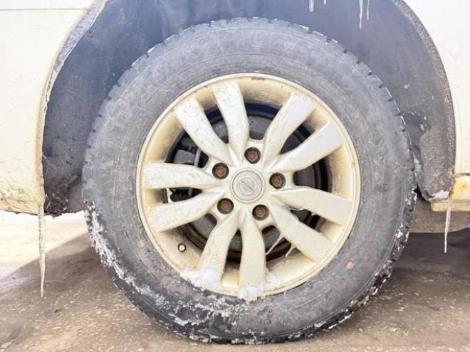 セレナ2.0 20X 4WD　防錆塗装4WDTVナビエンスタ 2000