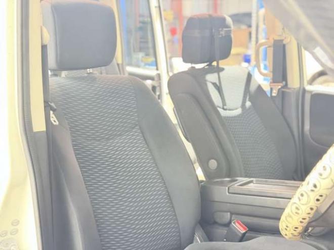 セレナ2.0 20X 4WD　防錆塗装4WDTVナビエンスタ 2000