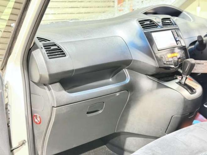 セレナ2.0 20X 4WD　防錆塗装4WDTVナビエンスタ 2000