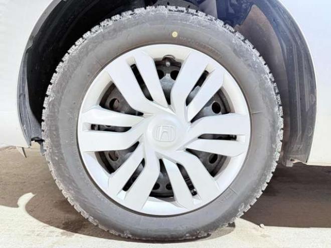 フィット1.3 13G Fパッケージ 4WD　下廻防錆TVナビETC 1300