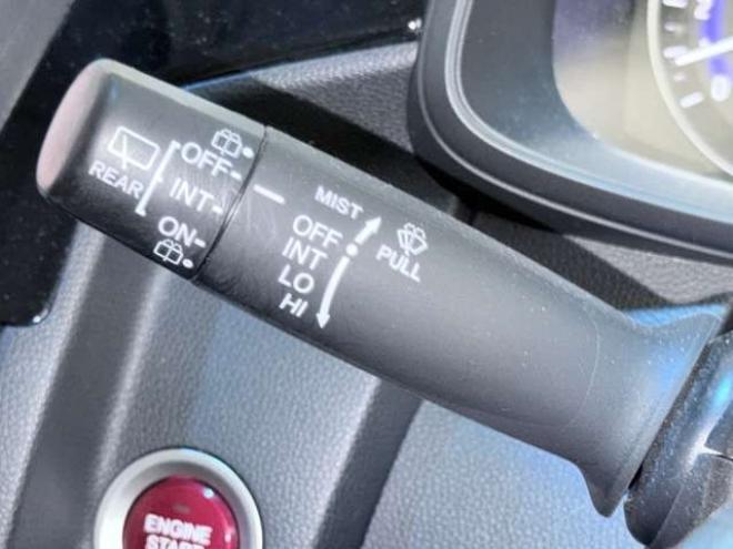 フィット1.3 13G Fパッケージ 4WD　下廻防錆TVナビETC 1300