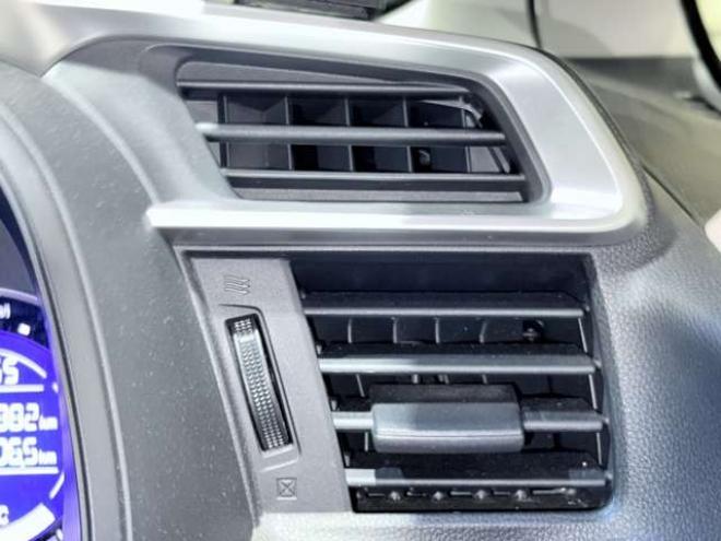 フィット1.3 13G Fパッケージ 4WD　下廻防錆TVナビETC 1300