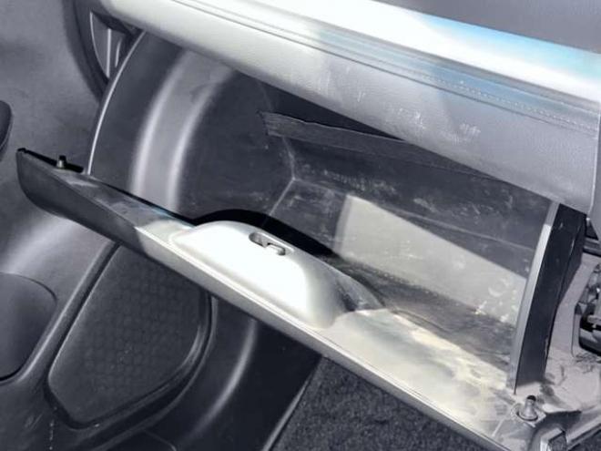 フィット1.5 ハイブリッド Fパッケージ 4WD　防錆塗装4WDTVナビBカメ 1500