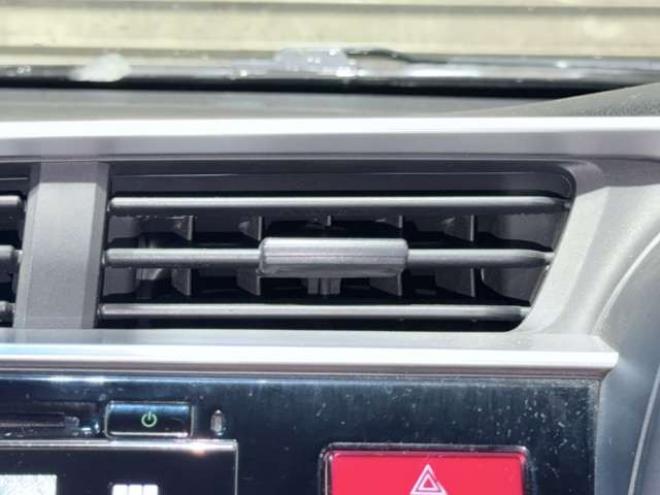 フィット1.5 ハイブリッド Fパッケージ 4WD　防錆塗装4WDTVナビBカメ 1500