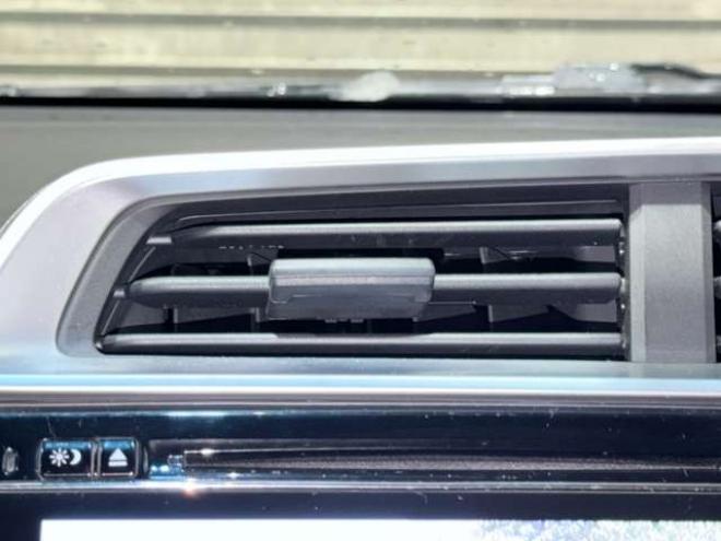 フィット1.5 ハイブリッド Fパッケージ 4WD　防錆塗装4WDTVナビBカメ 1500