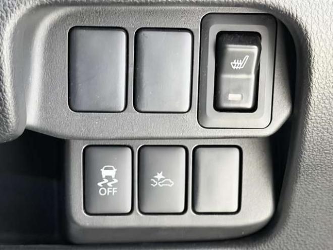 デイズハイウェイスターX Vセレクション +SafetyII 4WD　下廻防錆4WDTVナビBカメ夏冬タイヤ 660