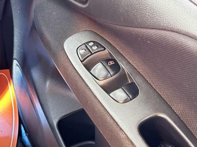 セレナ2.0 ハイウェイスター アドバンストセーフティ パッケージ 4WD　防錆塗装4WDTVナビBカメETC後席モニタ 2000