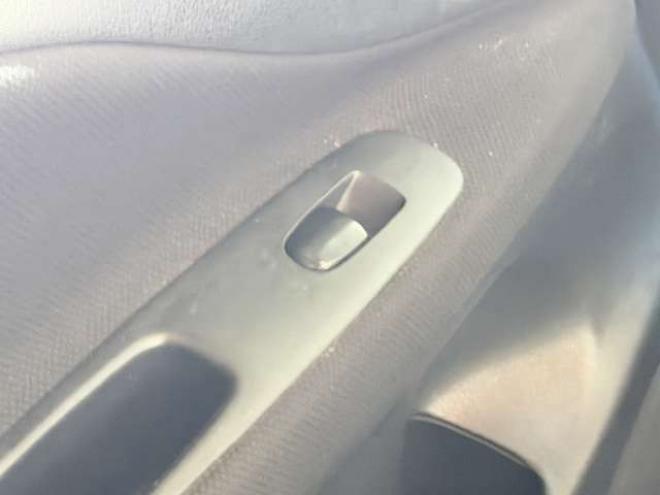 セレナ2.0 ハイウェイスター アドバンストセーフティ パッケージ 4WD　防錆塗装4WDTVナビBカメETC後席モニタ 2000