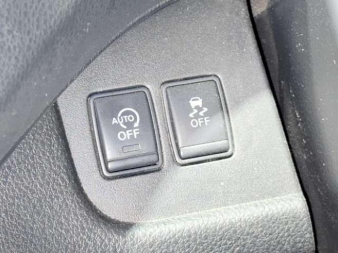 セレナ2.0 ライダー 4WD　防錆塗装4WDTVナビBカメETC 2000