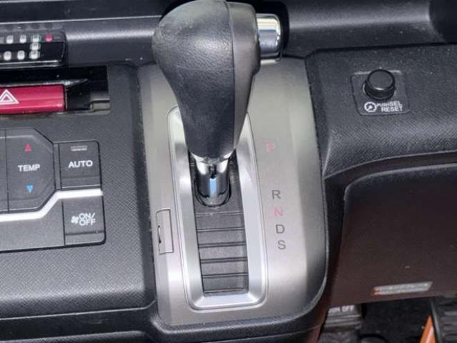 ステップワゴン2.0 スパーダ Z クールスピリット 4WD　防錆塗装4WDTVナビBカメETCエンスタ 2000